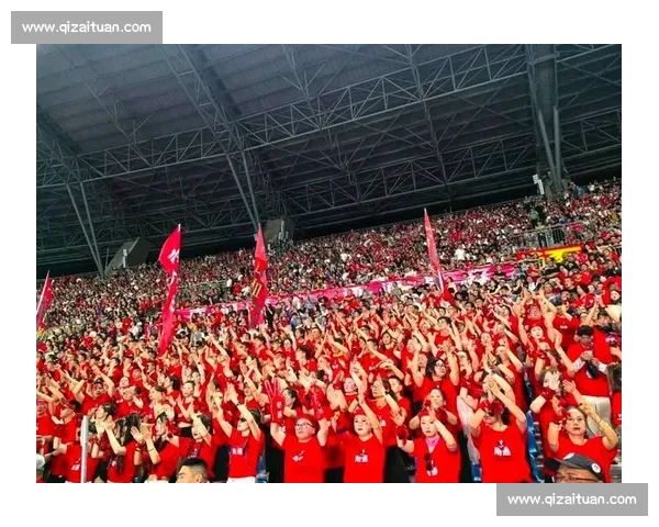 苏超赛场现中国红！球迷跨越山海为榕江助威