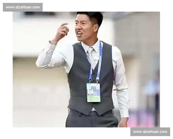 苏超 “西装主帅” 董松:江苏青训后卫的逆袭之路 苏超 “西装主帅” 董松:江苏青训后卫的逆袭之路